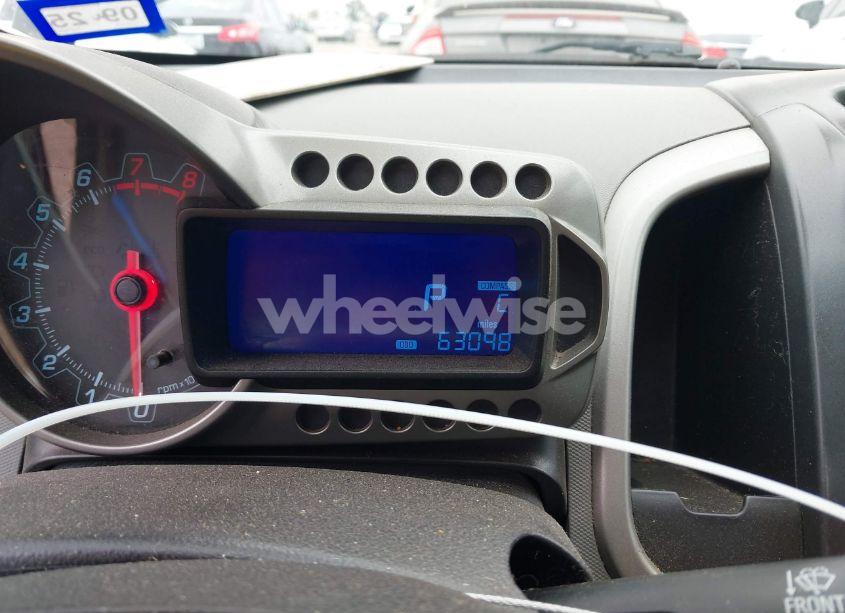 Photo 7 of 2014 Chevrolet Sonic LT AUTO (VIN 1G1JC6SB9E4234627)