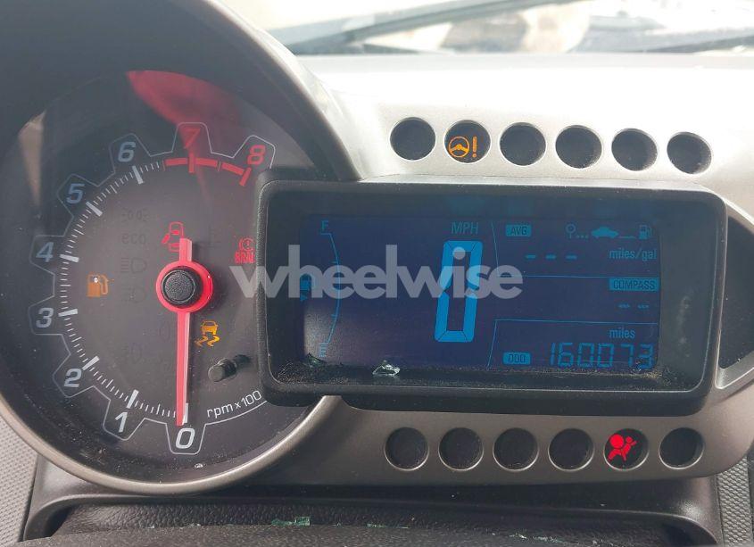 Photo 7 of 2015 Chevrolet Sonic LT AUTO (VIN 1G1JC6SB9F4131693)