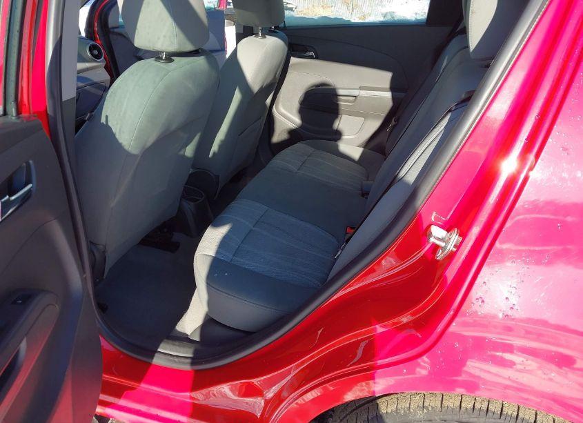 Photo 8 of 2015 Chevrolet Sonic LT AUTO (VIN 1G1JC6SB9F4220485)