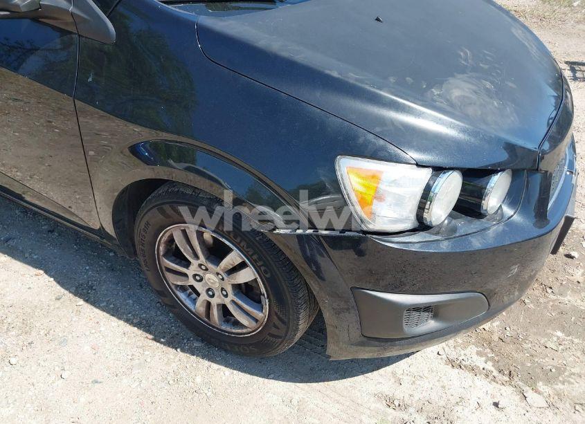 Photo 6 of 2013 Chevrolet Sonic LT AUTO (VIN 1G1JC6SG0D4117030)