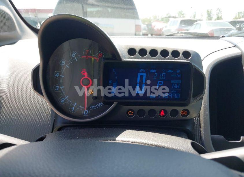 Photo 7 of 2013 Chevrolet Sonic LT AUTO (VIN 1G1JC6SG0D4117030)