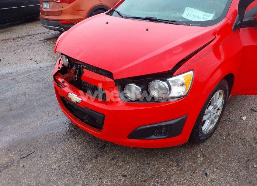 Photo 12 of 2015 Chevrolet Sonic LT AUTO (VIN 1G1JC6SG0F4122506)