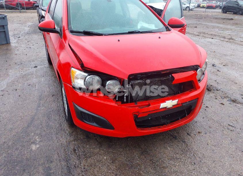 Photo 6 of 2015 Chevrolet Sonic LT AUTO (VIN 1G1JC6SG0F4122506)