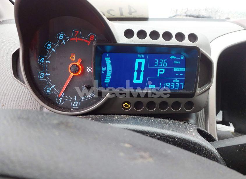 Photo 7 of 2015 Chevrolet Sonic LT AUTO (VIN 1G1JC6SG0F4122506)