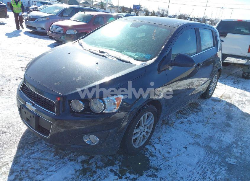 Photo 2 of 2013 Chevrolet Sonic LT AUTO (VIN 1G1JC6SG1D4250167)
