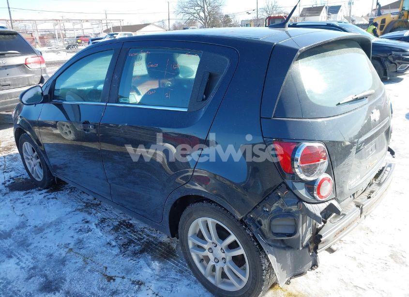 Photo 3 of 2013 Chevrolet Sonic LT AUTO (VIN 1G1JC6SG1D4250167)