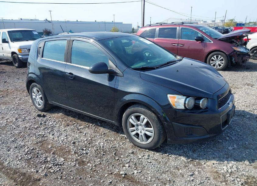 2015 Chevrolet Sonic LT AUTO (VIN 1G1JC6SG1F4109361) main photo