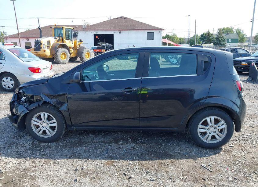 Photo 14 of 2015 Chevrolet Sonic LT AUTO (VIN 1G1JC6SG1F4109361)
