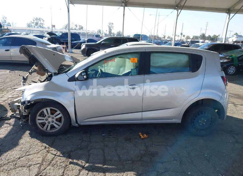 Photo 14 of 2015 Chevrolet Sonic LT AUTO (VIN 1G1JC6SG1F4204597)