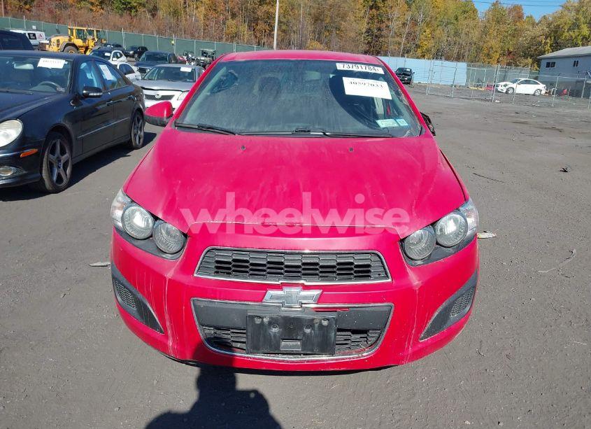 Photo 12 of 2015 Chevrolet Sonic LT AUTO (VIN 1G1JC6SG2F4150825)