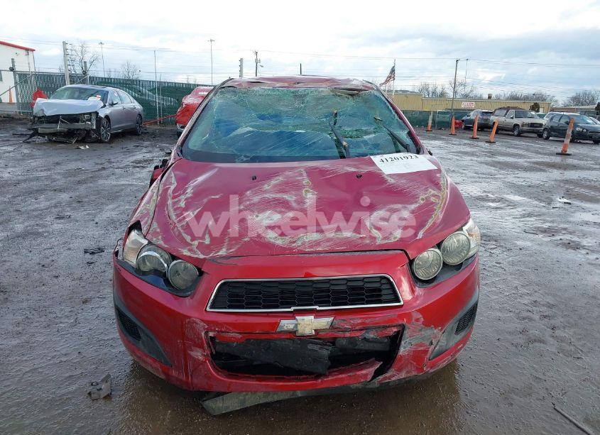 Photo 6 of 2016 Chevrolet Sonic LT AUTO (VIN 1G1JC6SG2G4123027)