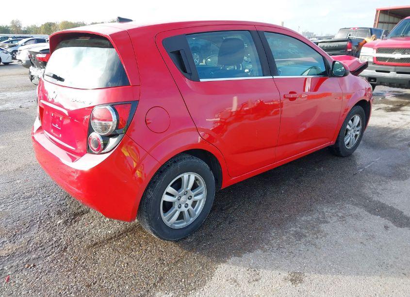 Photo 4 of 2013 Chevrolet Sonic LT AUTO (VIN 1G1JC6SG3D4210429)