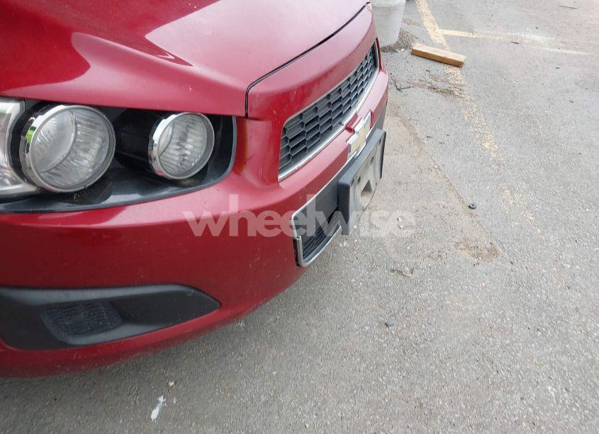 Photo 6 of 2014 Chevrolet Sonic LT AUTO (VIN 1G1JC6SG4E4177765)