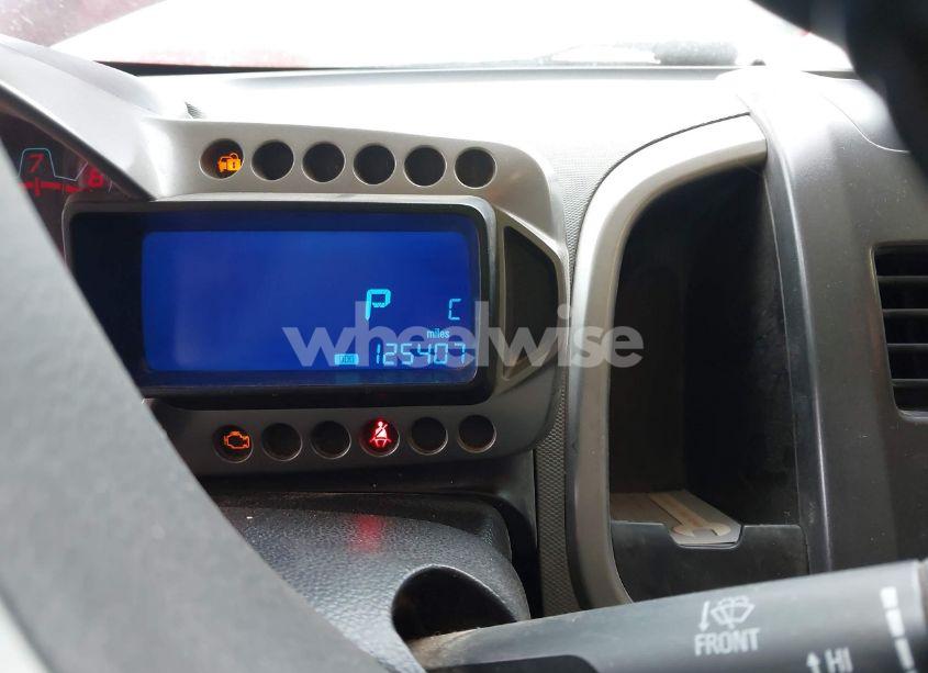 Photo 7 of 2014 Chevrolet Sonic LT AUTO (VIN 1G1JC6SG4E4177765)
