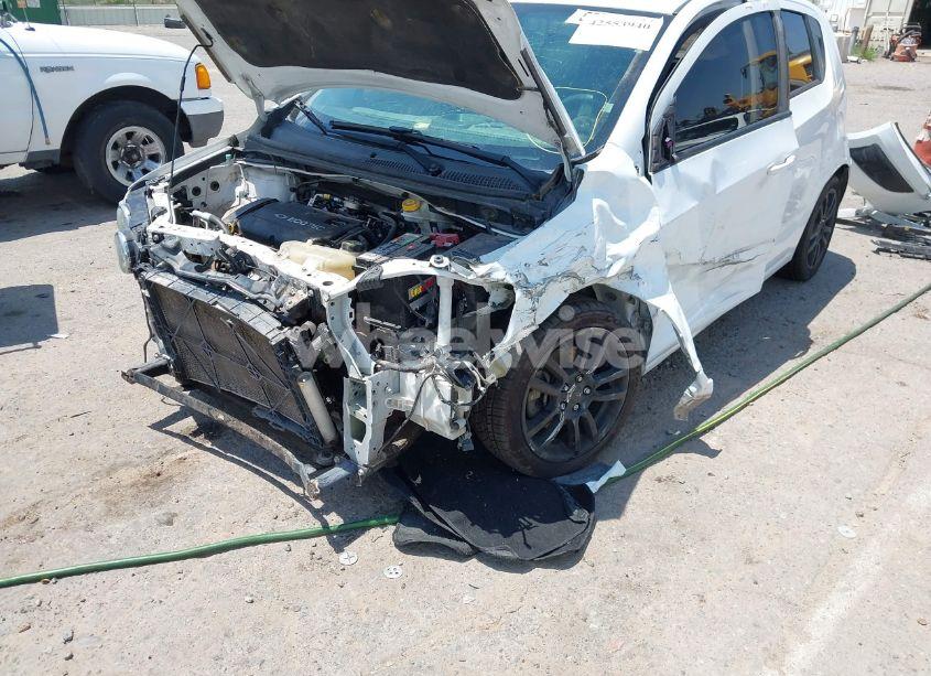 Photo 6 of 2014 Chevrolet Sonic LT AUTO (VIN 1G1JC6SG4E4218637)