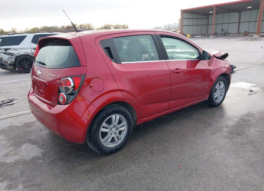 Photo 4 of 2014 Chevrolet Sonic LT AUTO (VIN 1G1JC6SG5E4113573)