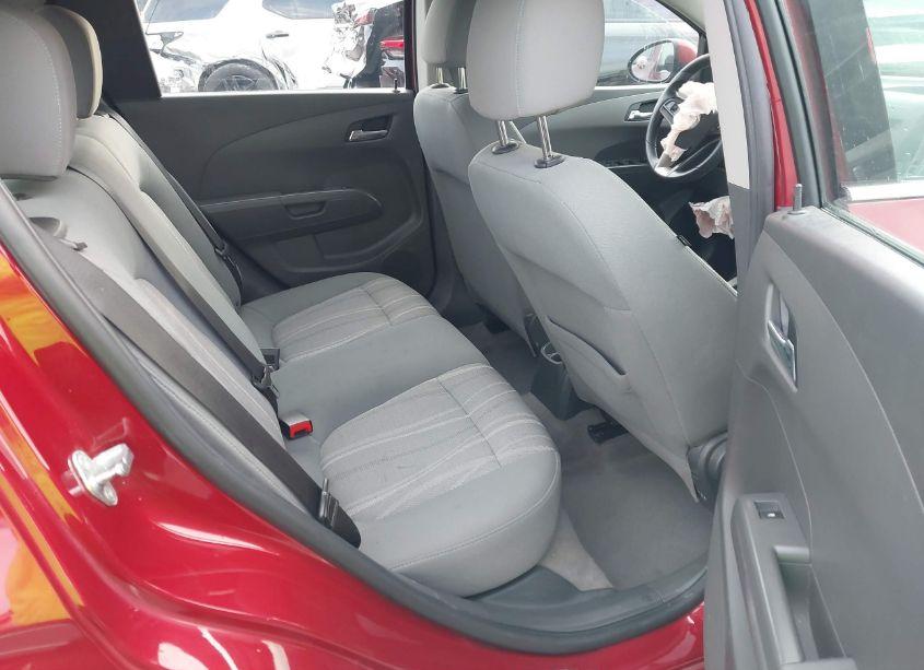 Photo 8 of 2014 Chevrolet Sonic LT AUTO (VIN 1G1JC6SG5E4113573)