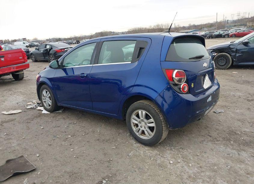 Photo 3 of 2014 Chevrolet Sonic LT AUTO (VIN 1G1JC6SG5E4213897)
