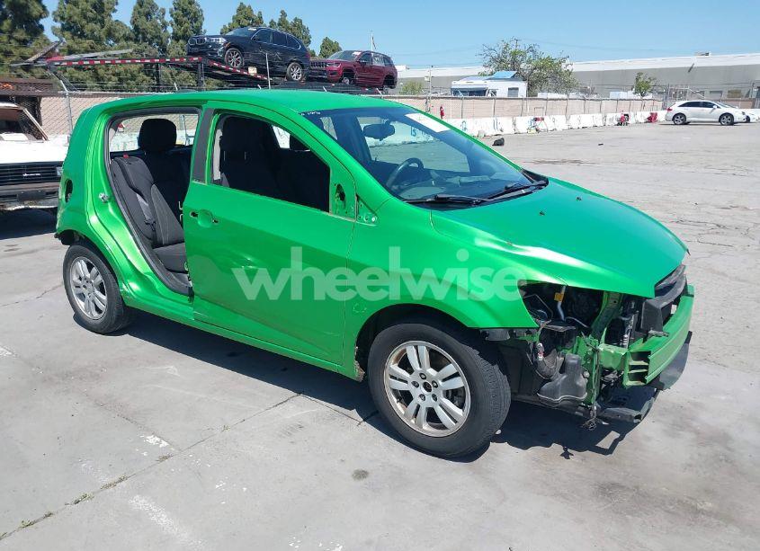 2015 Chevrolet Sonic LT AUTO (VIN 1G1JC6SG5F4155579) main photo