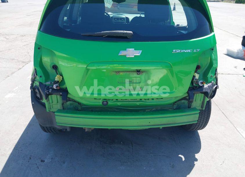 Photo 16 of 2015 Chevrolet Sonic LT AUTO (VIN 1G1JC6SG5F4155579)