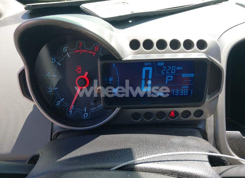 Photo 7 of 2015 Chevrolet Sonic LT AUTO (VIN 1G1JC6SG5F4155579)