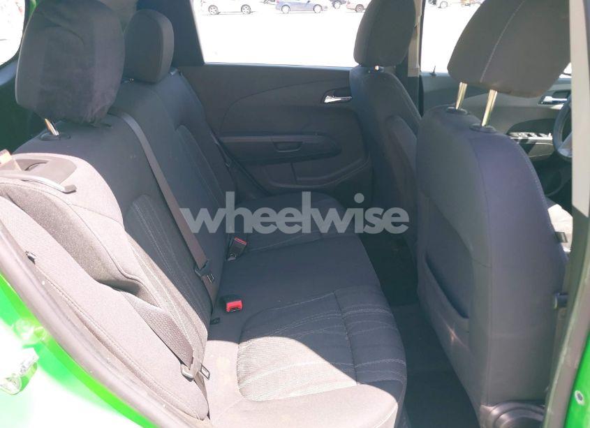 Photo 8 of 2015 Chevrolet Sonic LT AUTO (VIN 1G1JC6SG5F4155579)