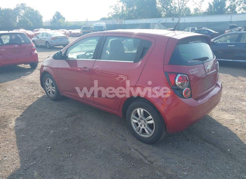 Photo 3 of 2013 Chevrolet Sonic LT AUTO (VIN 1G1JC6SG6D4149139)