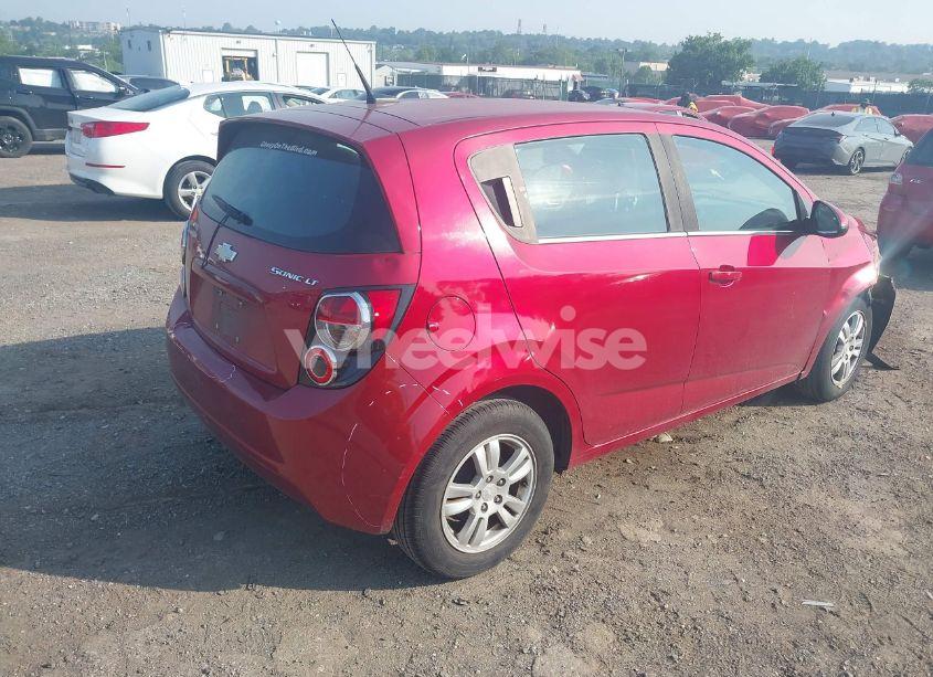 Photo 4 of 2013 Chevrolet Sonic LT AUTO (VIN 1G1JC6SG6D4149139)