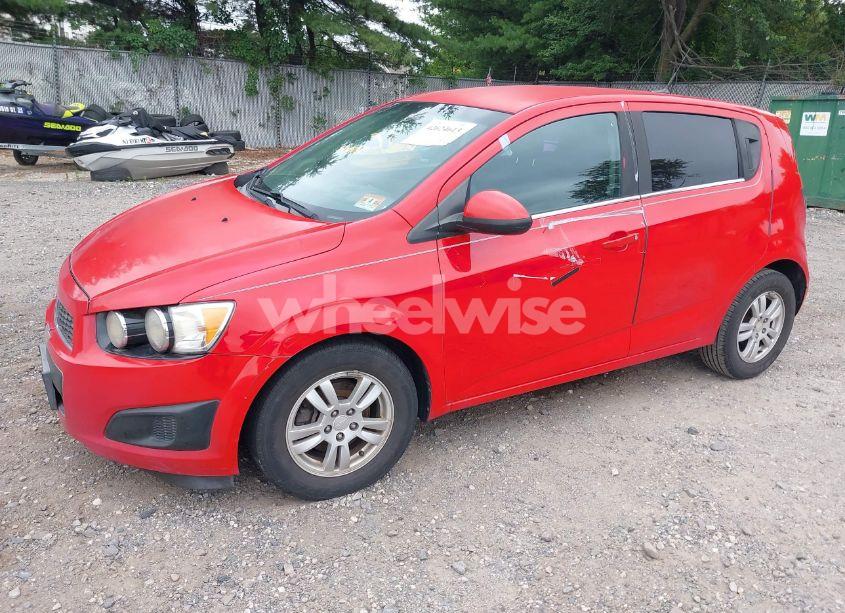 Photo 2 of 2013 Chevrolet Sonic LT AUTO (VIN 1G1JC6SG6D4161999)
