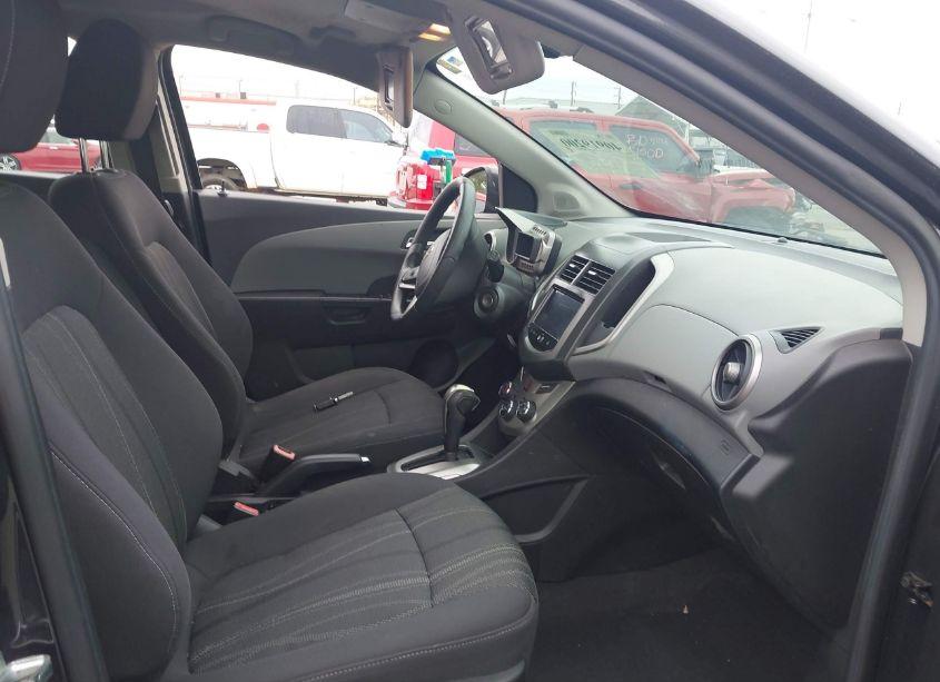 Photo 5 of 2014 Chevrolet Sonic LT AUTO (VIN 1G1JC6SG6E4154326)