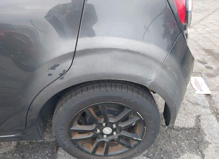 Photo 6 of 2014 Chevrolet Sonic LT AUTO (VIN 1G1JC6SG6E4154326)