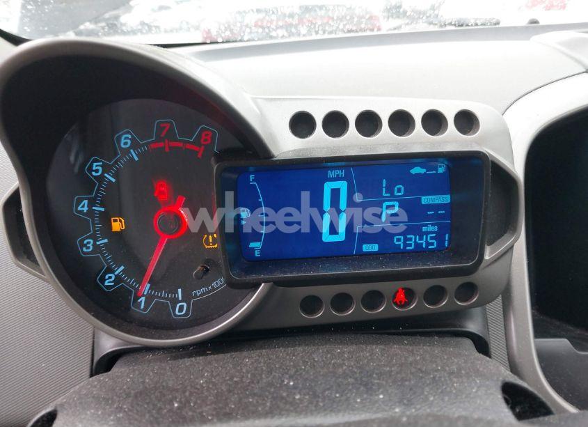 Photo 7 of 2016 Chevrolet Sonic LT AUTO (VIN 1G1JC6SG6G4146665)