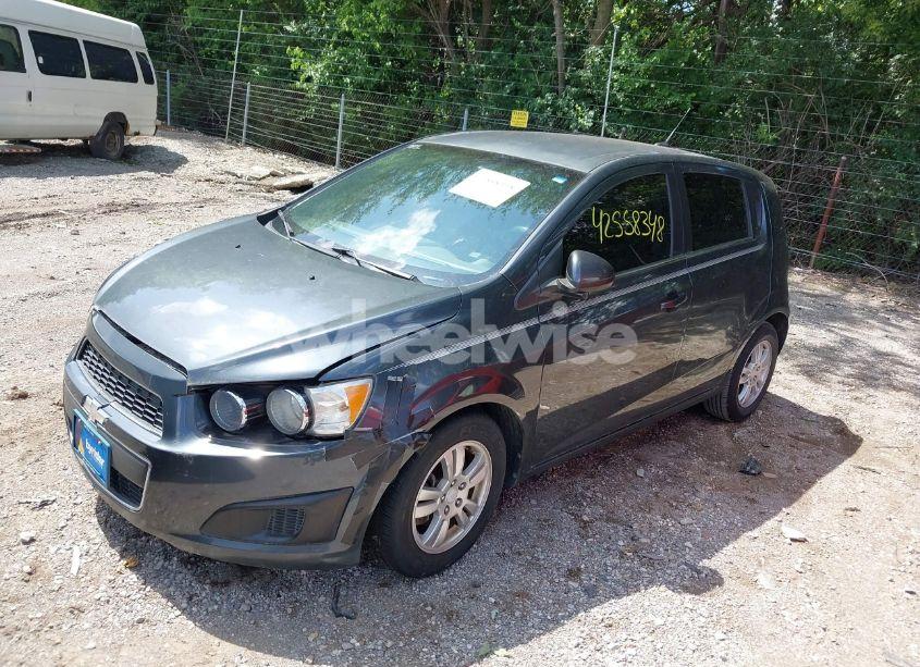Photo 2 of 2013 Chevrolet Sonic LT AUTO (VIN 1G1JC6SG7D4190864)