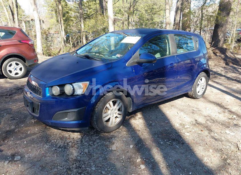 Photo 2 of 2014 Chevrolet Sonic LT AUTO (VIN 1G1JC6SG7E4118564)