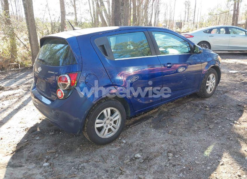 Photo 4 of 2014 Chevrolet Sonic LT AUTO (VIN 1G1JC6SG7E4118564)