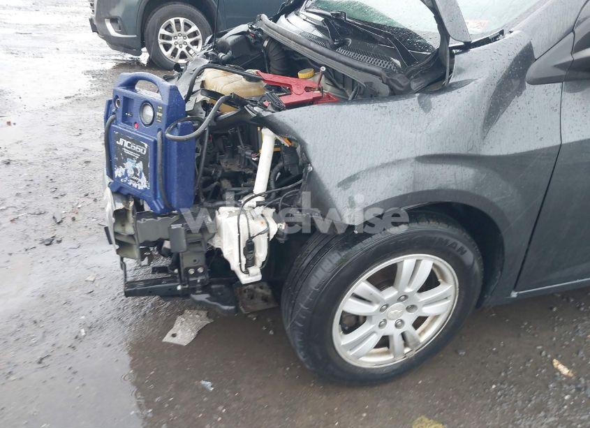 Photo 6 of 2016 Chevrolet Sonic LT AUTO (VIN 1G1JC6SG7G4144391)