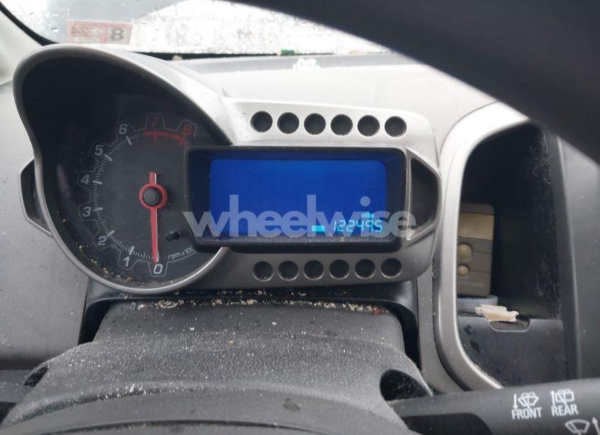 Photo 7 of 2016 Chevrolet Sonic LT AUTO (VIN 1G1JC6SG7G4144391)