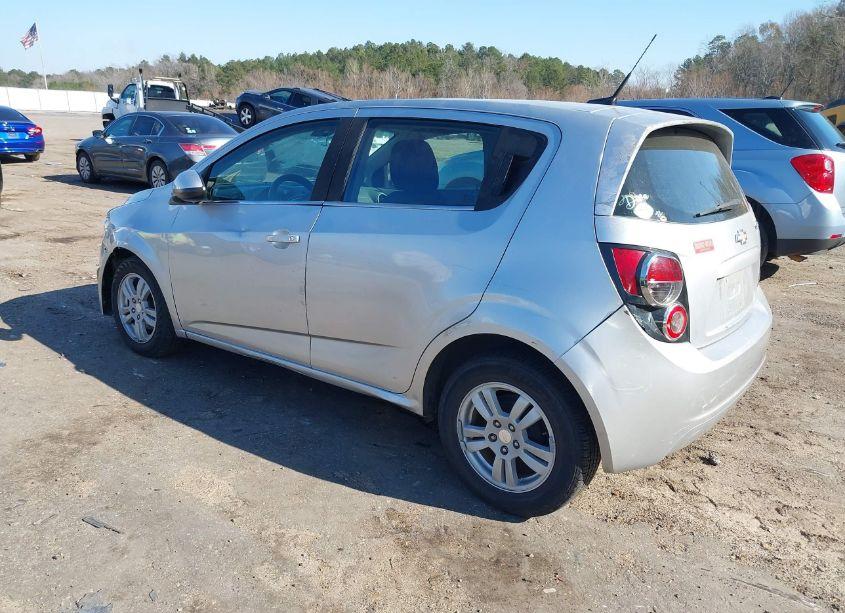 Photo 3 of 2014 Chevrolet Sonic LT AUTO (VIN 1G1JC6SG9E4201882)