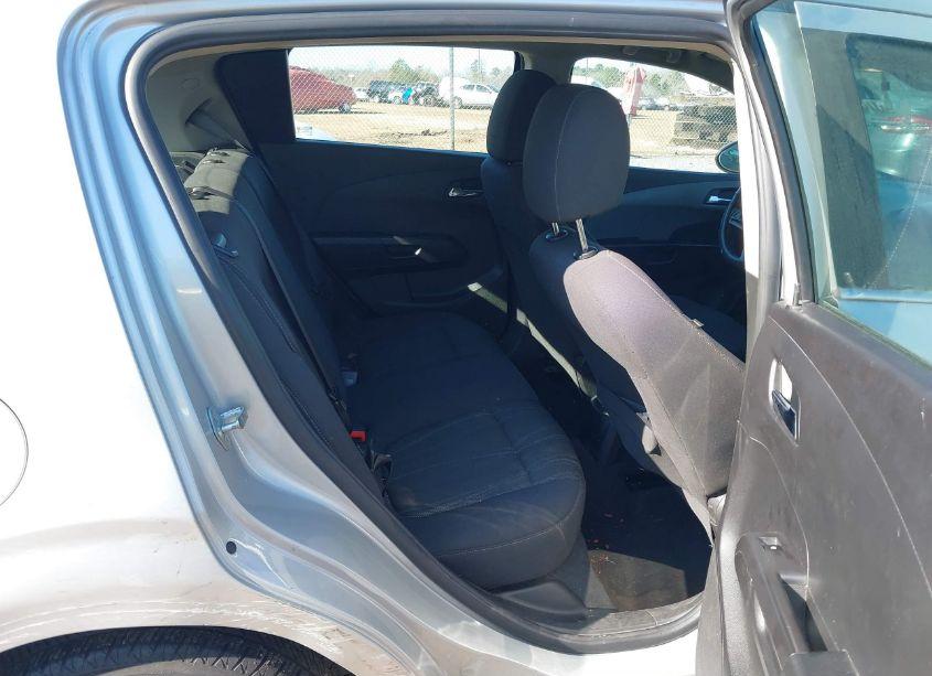 Photo 8 of 2014 Chevrolet Sonic LT AUTO (VIN 1G1JC6SG9E4201882)