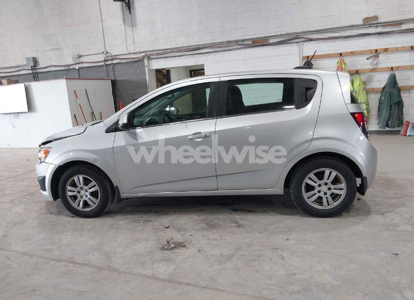 Photo 14 of 2016 Chevrolet Sonic LT AUTO (VIN 1G1JC6SG9G4151259)