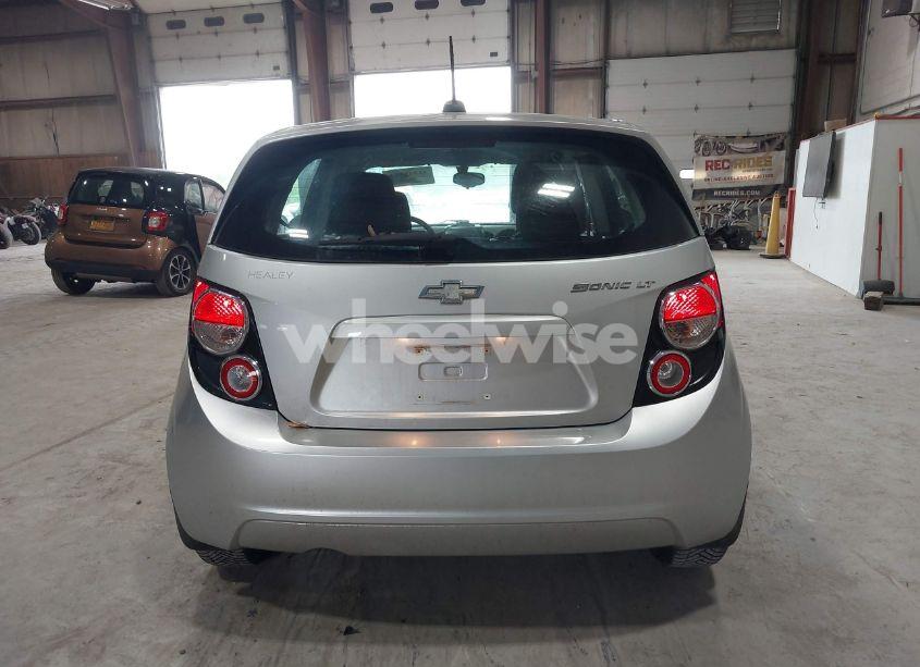 Photo 16 of 2016 Chevrolet Sonic LT AUTO (VIN 1G1JC6SG9G4151259)