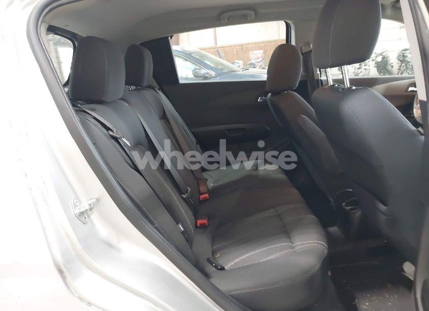 Photo 8 of 2016 Chevrolet Sonic LT AUTO (VIN 1G1JC6SG9G4151259)