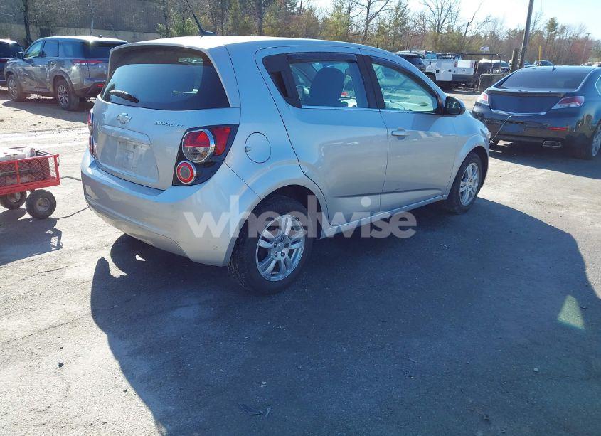 Photo 4 of 2013 Chevrolet Sonic LT AUTO (VIN 1G1JC6SGXD4218978)