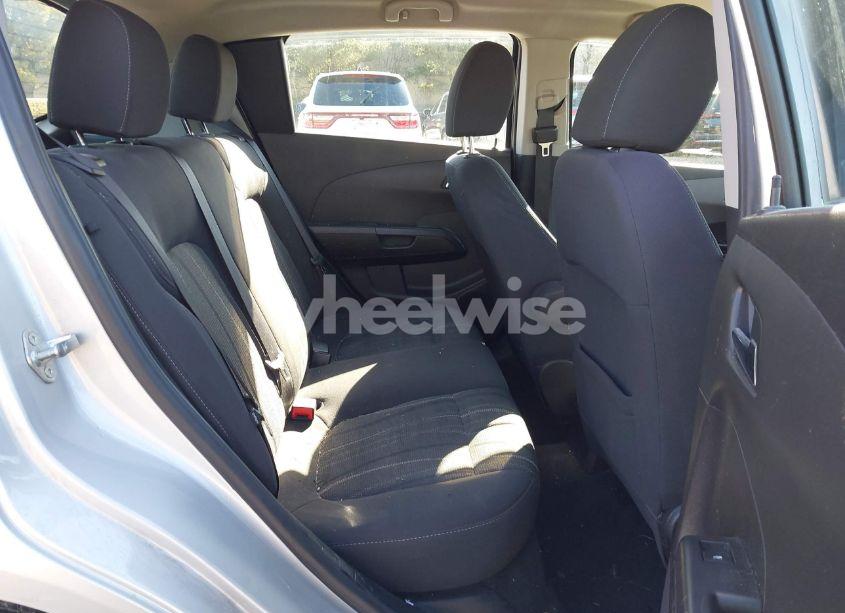 Photo 8 of 2013 Chevrolet Sonic LT AUTO (VIN 1G1JC6SGXD4218978)