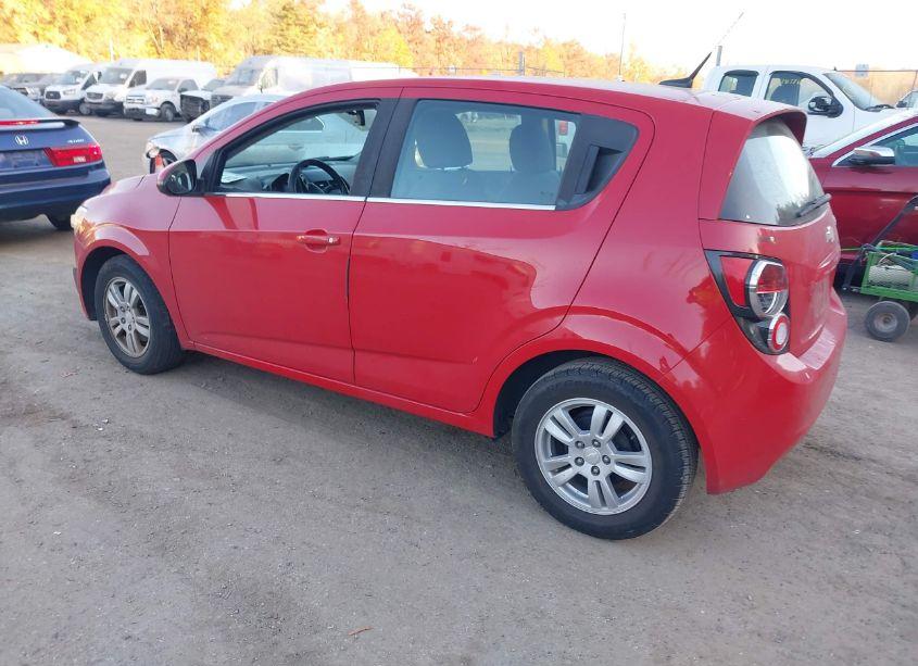 Photo 3 of 2013 Chevrolet Sonic LT AUTO (VIN 1G1JC6SGXD4233142)