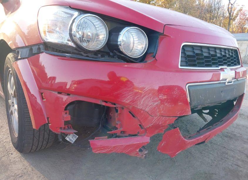 Photo 6 of 2013 Chevrolet Sonic LT AUTO (VIN 1G1JC6SGXD4233142)