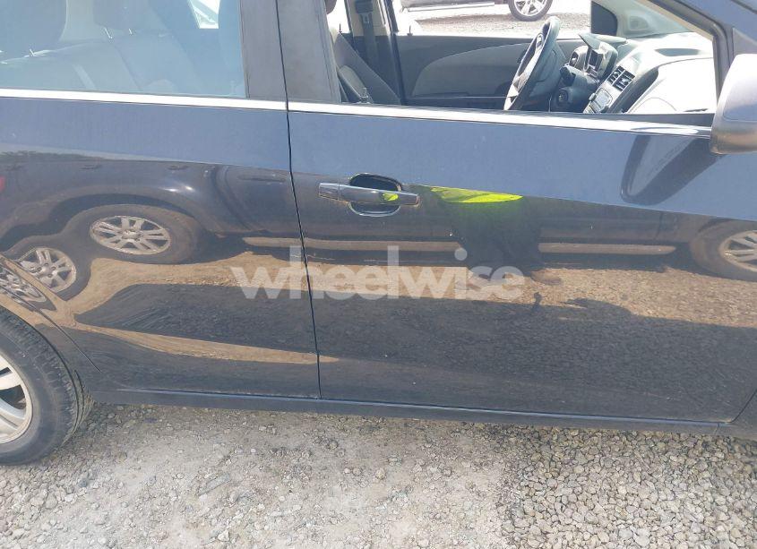 Photo 13 of 2014 Chevrolet Sonic LT AUTO (VIN 1G1JC6SGXE4212356)