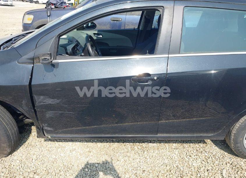 Photo 14 of 2014 Chevrolet Sonic LT AUTO (VIN 1G1JC6SGXE4212356)