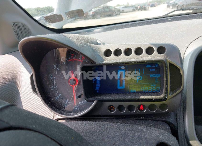 Photo 7 of 2014 Chevrolet Sonic LT AUTO (VIN 1G1JC6SGXE4212356)