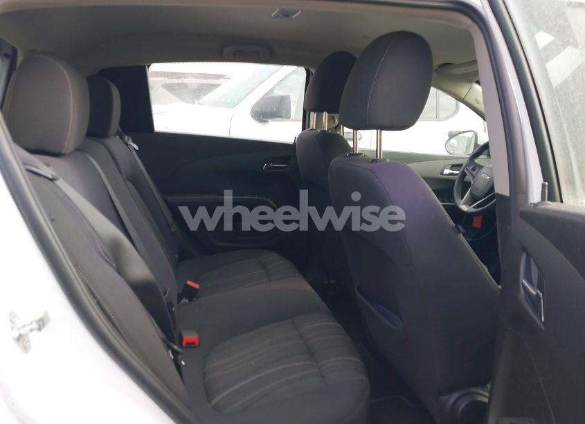 Photo 8 of 2014 Chevrolet Sonic LT AUTO (VIN 1G1JC6SGXE4227987)